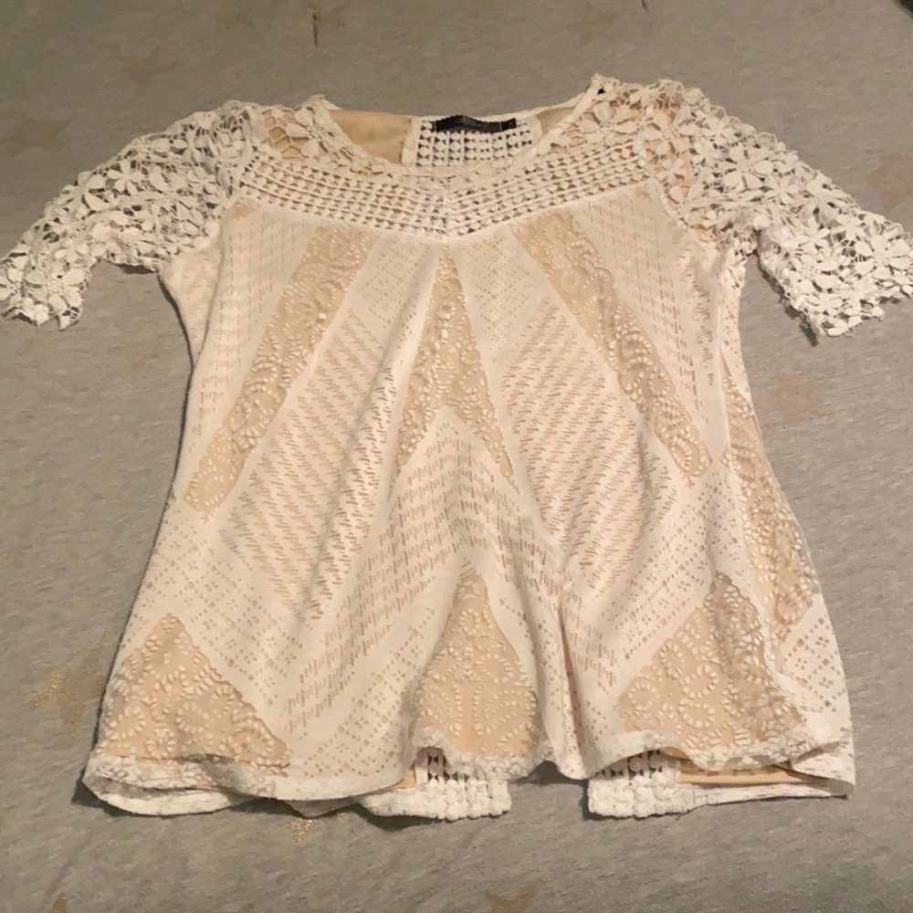 BKE shirt with cute back